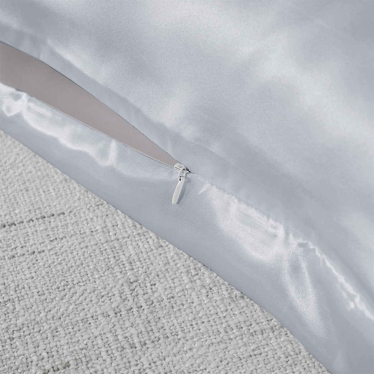 Royal Comfort 100% Mulberry Silk Pillowcase — Silver